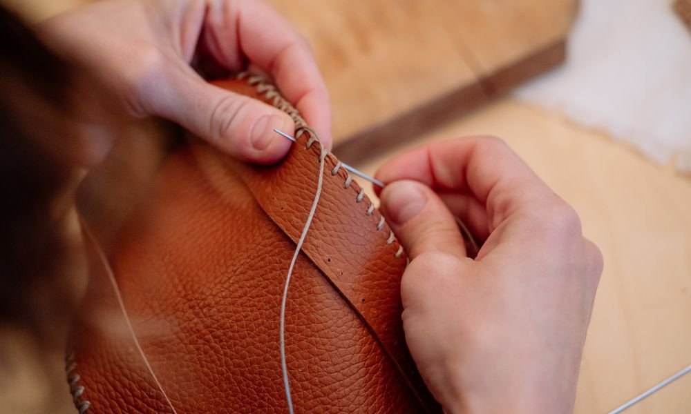 leather sewing kit picture